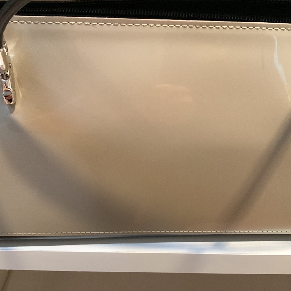 Purse - Picture 3 of 4